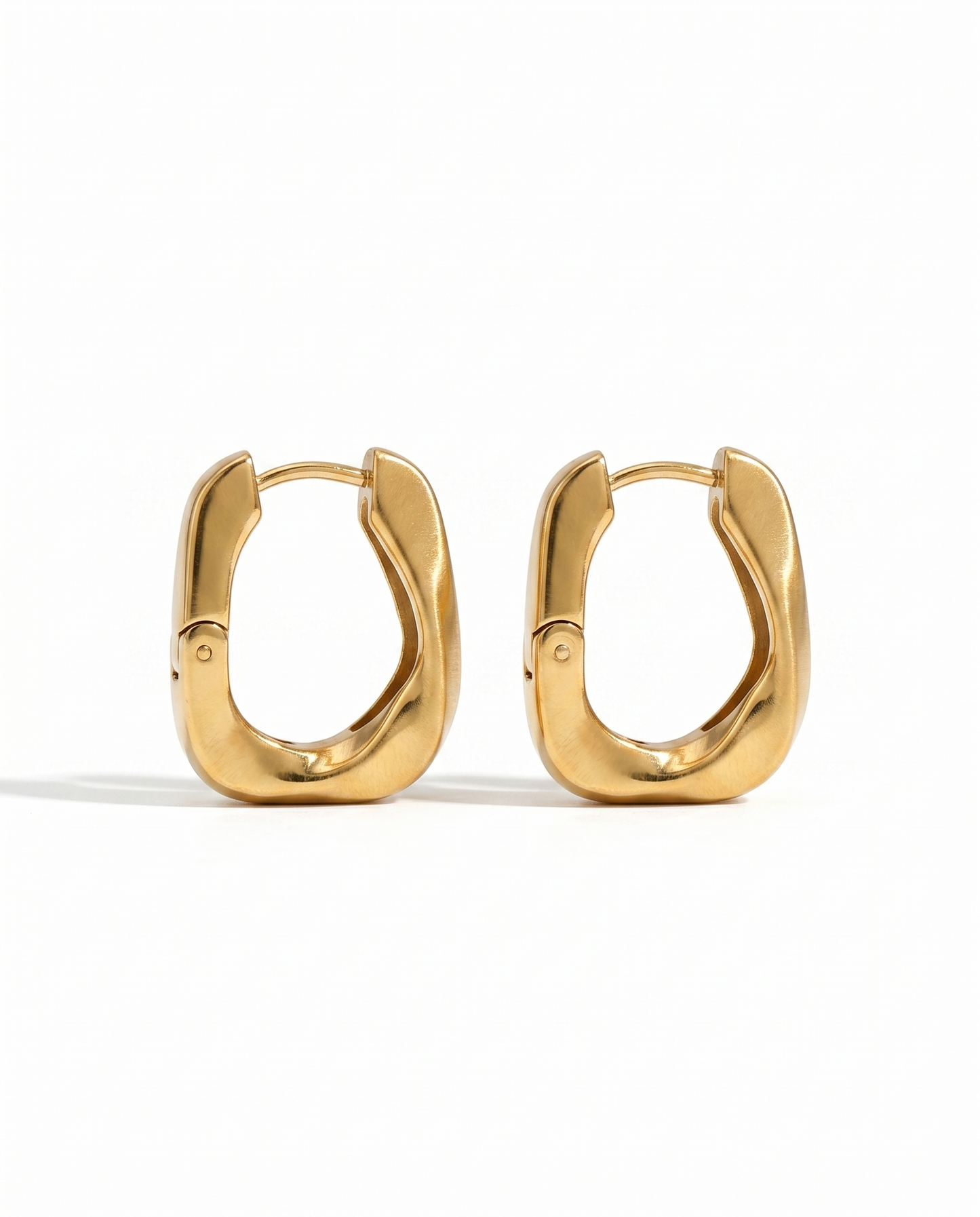LITTLE TWISTED HOOPS