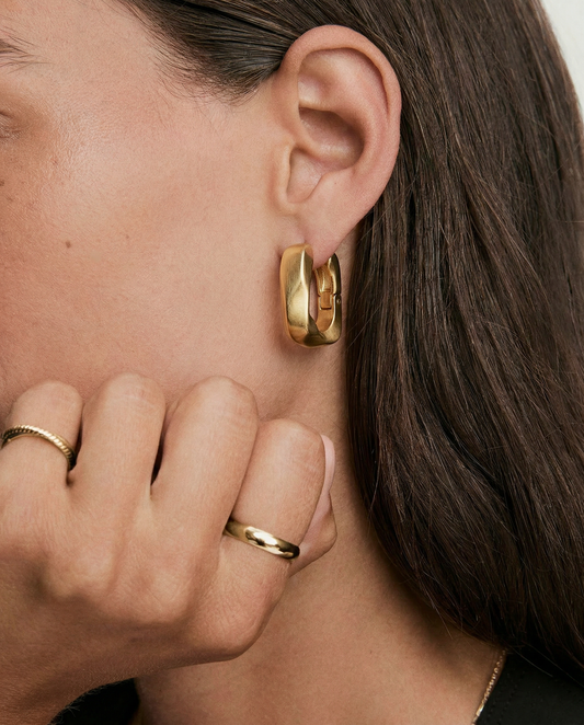 LITTLE TWISTED HOOPS