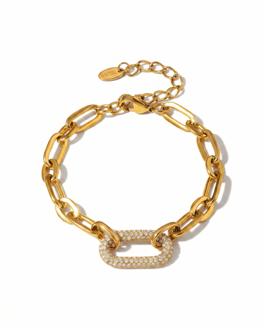 Gold chunky oval chain bracelet with single fully pavŽ CZ link at front Ð FOUND Jewelry Canada