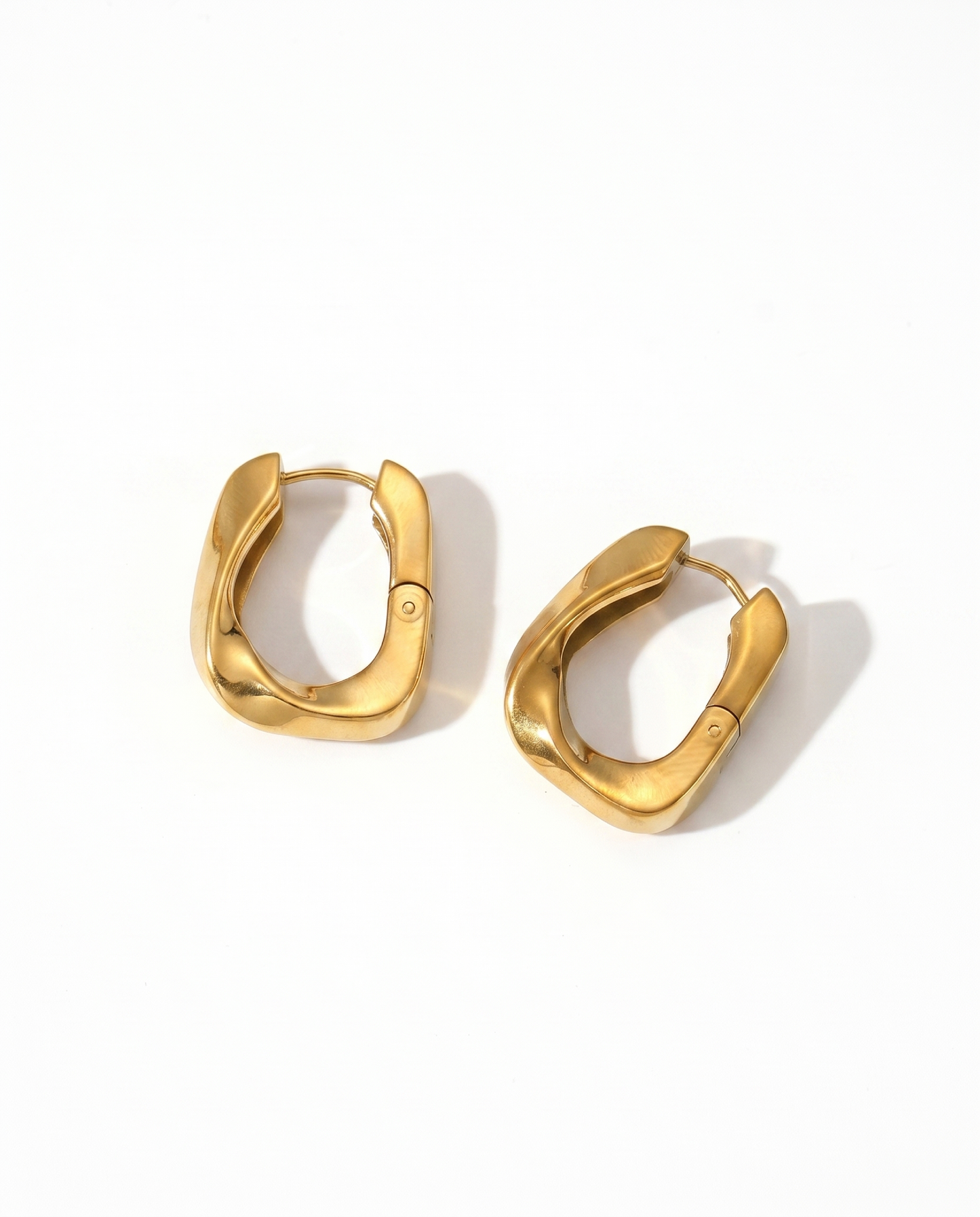LITTLE TWISTED HOOPS